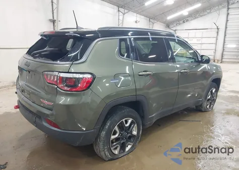 2018 Jeep Compass Trailhawk 4X4 from USA, damaged, VIN 3C4NJDDB7JT264276